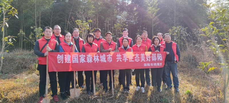“志愿红”与“绿水青山”的一场约定