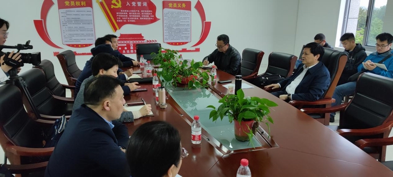 市委常委、市委秘书长李万千到市档案馆调研