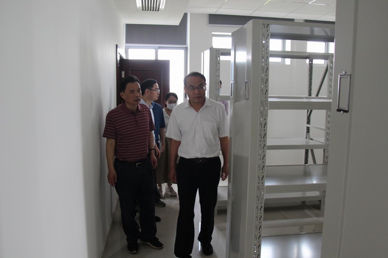 市委办副主任、市档案局局长毛同生 到市档案馆调研
