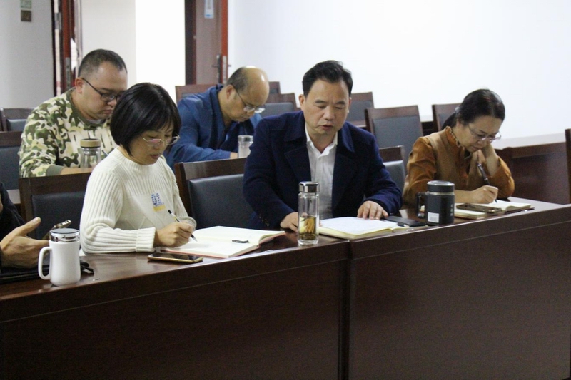 邵阳市档案馆组织党员干部集中收看党的二十大开幕会