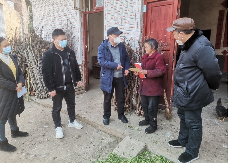 邵阳市档案馆：春节走访慰问暖人心