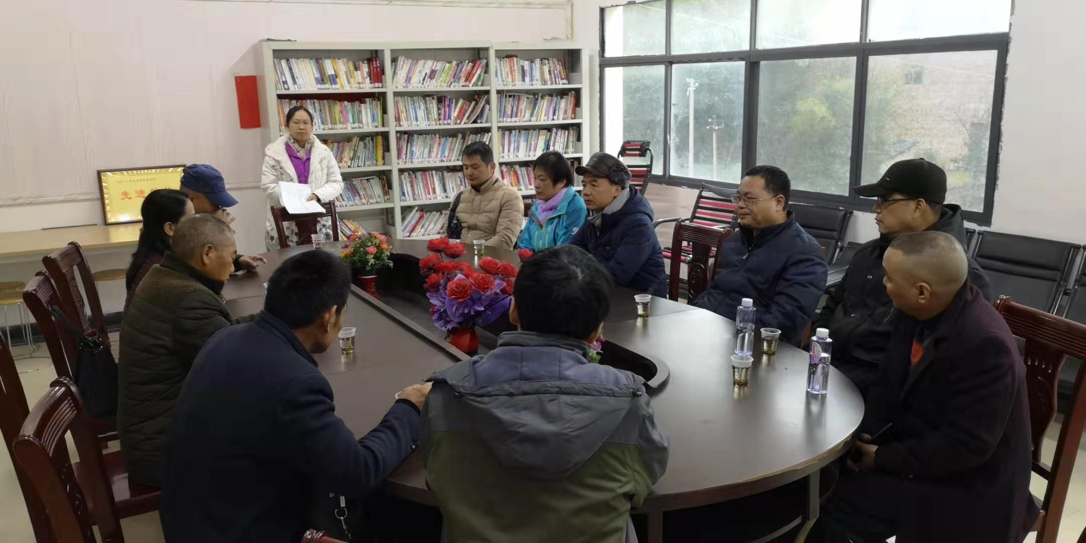 邵阳市档案馆开展走访慰问活动