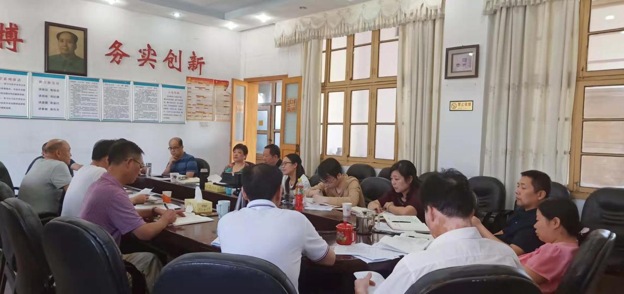 牢记兰台初心，不负人民重托 ---市档案馆党组书记、馆长龙毅鹏作“不忘初心、牢记使命”党课